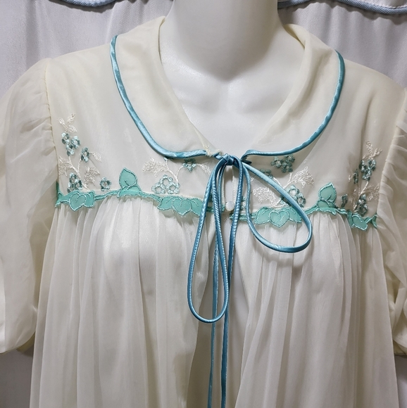 Vintage White Sheer Double Chiffon Peignoir Robe Gotham Gold Stripe Embr  S - Picture 3 of 11